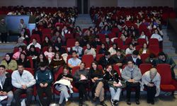 Kahramanmaraş'ta YKS kampında sıradaki ders: Fizik ve Kimya