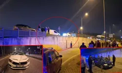 Kamyonet çalılık alana uçtu; çarptığı bariyerler 2 otomobilin üzerine düştü