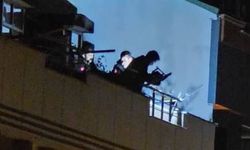 Küçükçekmece’de çatı katından düşen adam hayatını kaybetti