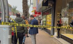 Kuyumcuda Silahlı Soygun: 100 Gram Altın Çalındı