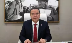 Muhittin Böcek, Ali Mahir Başarır'a hediye edeceğini söyleyip daire istemiş