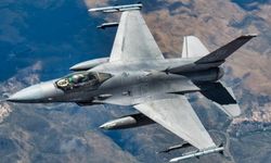 Tayvan’da F-16 savaş uçağı eğitim uçuşu sırasında denize düştü