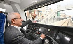 Ulaştırma Bakanı Uraloğlu: 2025'te 283 milyon yolcu demir yolu taşımacılığını tercih etti