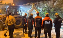 6 katlı bina yıkım esnasında çöktü, arama sonucu belli oldu