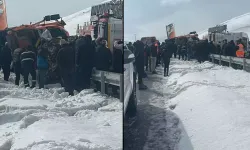 Tendürek Geçidi'nde kar küreme aracı devrildi: 2 ölü