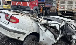 Ağaçlara Çarpan Otomobilin Sürücüsü Yaşamını Yitirdi