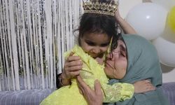 Aile fotoğrafından geriye tek kalan Aliye’nin doğum gününde babaannesi gözyaşlarına boğuldu