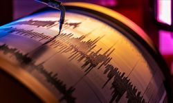 Akdeniz'de 5 büyüklüğünde korkutan deprem