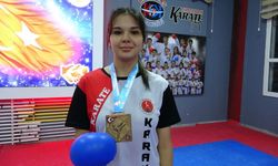 "Babam savunma sporu yapmamı istedi" diyerek başladığı karatede şampiyon oldu