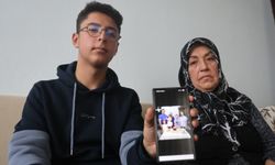 Depremde 3 kardeşini, annesini ve babasını kaybeden Furkan aile fotoğrafından geriye tek kaldı