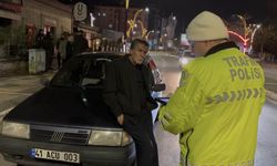2.14 promil alkolle yakalandı: Gazeteciye el sallayıp yüzüne tükürdü