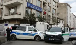 İfade vermeye gitti, polisin silahını alıp kafasına sıktı