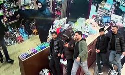 İş yeri sahibini oyalayıp içkileri çaldılar! 15 bin liralık hırsızlık yapan 3 şüpheli yakalandı