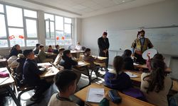 Kahramanmaraş’ın destansı direnişi tiyatro ile okullara taşındı