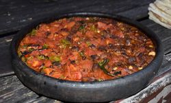 Kahramanmaraş’ın Geleneksel Yemeği Eli Böğründe, Kuzu Etiyle Lezzet Zirvesinde