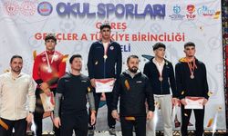 Kahramanmaraşlı güreşçi Türkiye üçüncüsü oldu