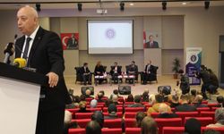 Kahramanmaraş’ta “Asrın Felaketinde Gazetecilik” paneli düzenlendi