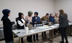 Kahramanmaraş’ta gençler Osmanlı şerbetini kendi elleriyle yaptılar