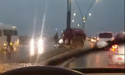 Kahramanmaraş’ta Otomobil Elektrik Direğine Çarptı, 1 Yaralı