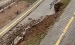 Kahramanmaraş’ta TOKİ konutlarının istinat duvarı çöktü