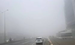 Kahramanmaraş'ta yoğun sis nedeniyle göz gözü görmedi