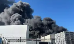 Manisa'da oyuncak fabrikasında korkutan yangın