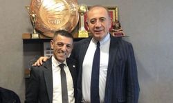 Özgür Çelik Kimdir, Oğuzhan Uğur’un Programından Neden Çıkarıldı?