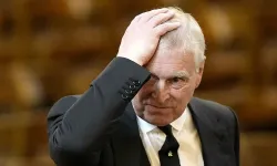 Prens Andrew Kimdir, Neden Saraydan Ayrıldı? Kraliyet Ailesini Sarsan Skandalın Perde Arkası