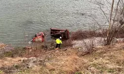 Traktör Kızılırmak Nehri’ne Yuvarlandı: 1 Ölü, 1 Yaralı