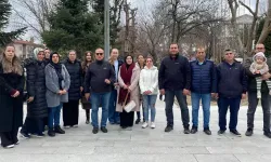 Tuvaletlerde kamera soruşturmasında görevden alınan okul müdürü için velilerden şok talep