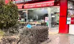 Yan bakma konusundan çıkan kavgada biri ağır 2 kişi bıçaklanarak yaralandı