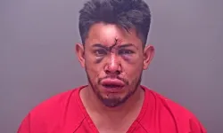 13 Yaşındaki Çocuk Annesini Boğmaya Çalışan Babasını Dövdü