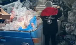 200 Kilo Tarihi Geçmiş Tavuk Ele Geçirildi