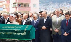 Ahmet Özdemir'in acı günü! Annesi dualarla uğurlandı