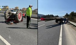 Ahşap elektrik direği taşıyan traktör devrildi: 1 ölü