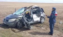 Babasından izinsiz alıp, kuzenleriyle gezintiye çıktığı otomobil TIR’a çarptı: 1 ölü, 3 yaralı