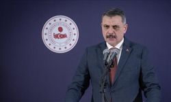 Bakan Çiftçi'den engelli aracının lastiği patlayan depremzedenin sınava yetiştirilmesine ilişkin paylaşım