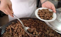 Belediye Aşevinde Skandal: Dağıtılan Kavurmalardan At Çipi Çıktı