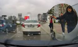 Bursa'da yol verme dehşeti! 3 maganda minibüsten inip saldırdı