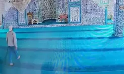 Cezaevinden izinli çıktı, girdiği 3 camideki ses sistemlerini sopayla kırıp söktü