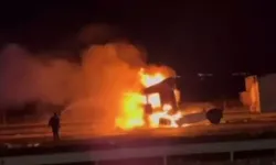 Gaziantep’te Seyir Halindeki TIR Alev Alev Yandı