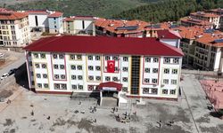 Kahramanmaraş Türkoğlu'na 32 derslikli yeni okul açıldı