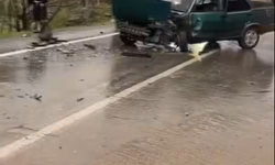 Kahramanmaraş’ta iki otomobil kafa kafaya çarpıştı: 1 yaralı