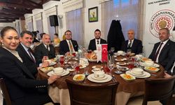 Kahramanmaraş'ta Muhalefet ve İktidar Milletvekilleri Aynı Masada Oruç Açtı