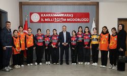 Kahramanmaraş’ta öğrencilerden büyük başarı! şampiyon takımlar ödüllendirildi