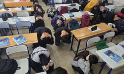 Kahramanmaraş’ta öğrencilere deprem tatbikatı yapıldı