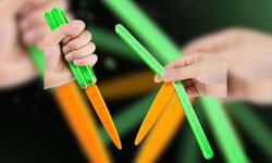 Kahramanmaraş'ta okul önlerinde şok görüntü! Kelebek bıçağı oyuncakları kapış kapış satılıyor