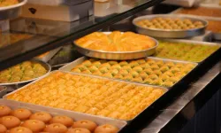 Kahramanmaraş'ta Ramazan tatlıları tezgahları süslüyor