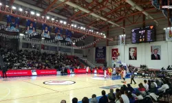 Kipaş İstiklal Basketbol Göztepe’yi 91-87 mağlup etti, kritik galibiyet aldı