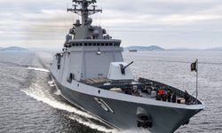 Kuzey Kore dev savaş gemisinden füze denemesi yaptı